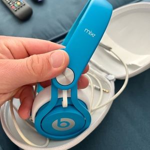 Limited Edition Beats By Dre Mixr